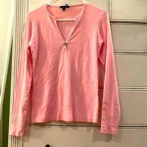 It’s fall y’all. Super cute pink long sleeve top!